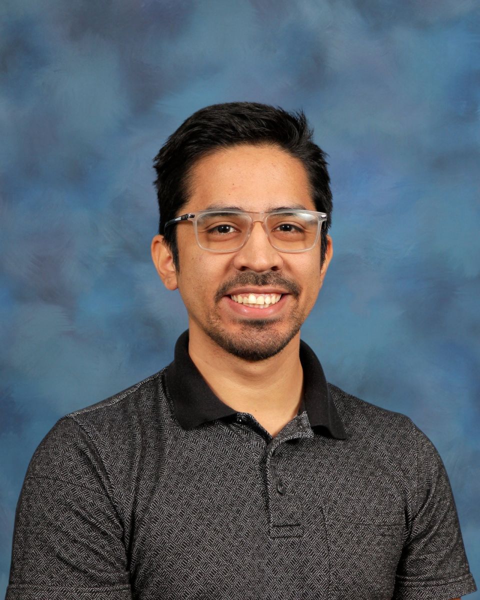 Julio Mendoza- 5th Grade Dual Language Teacher